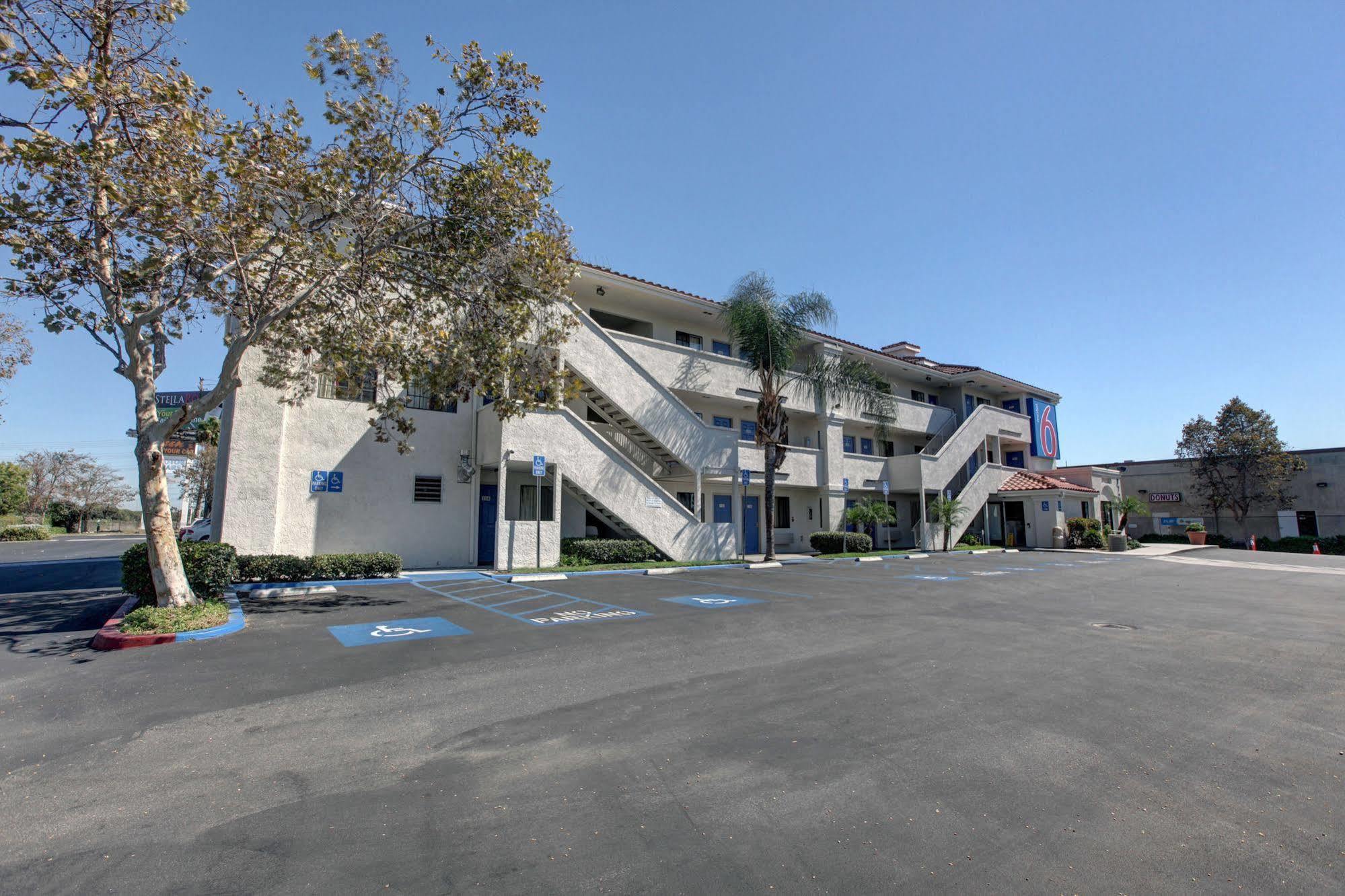 Motel 6-Bellflower, Ca - Los Angeles ภายนอก รูปภาพ